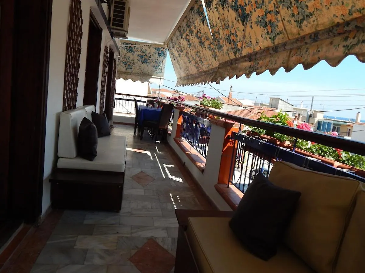 Greek House With Seaview,Parking And Yard With Bbq Villa Nea Skioni Greece