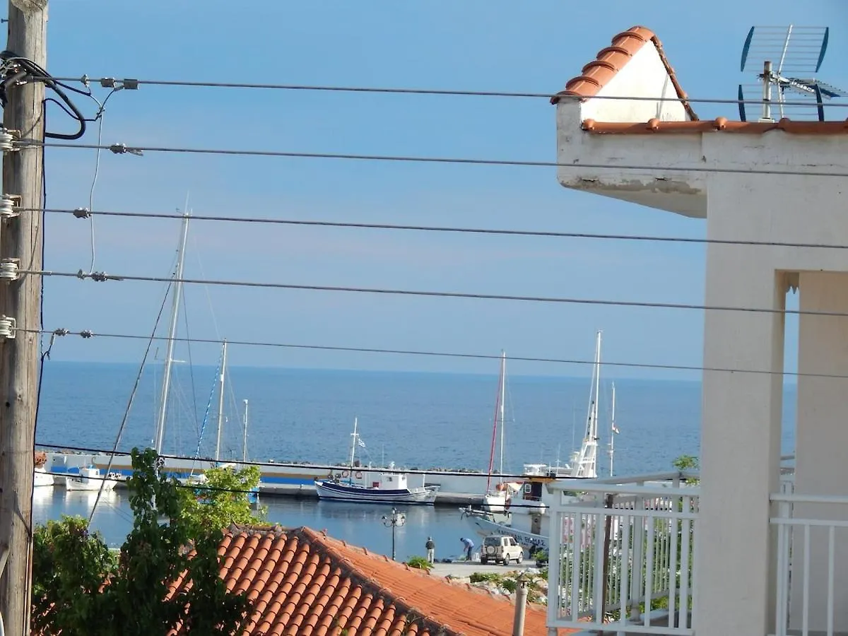 Greek House With Seaview,Parking And Yard With Bbq Villa Nea Skioni Holiday home